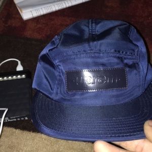 5 panel supreme hat in navy blue